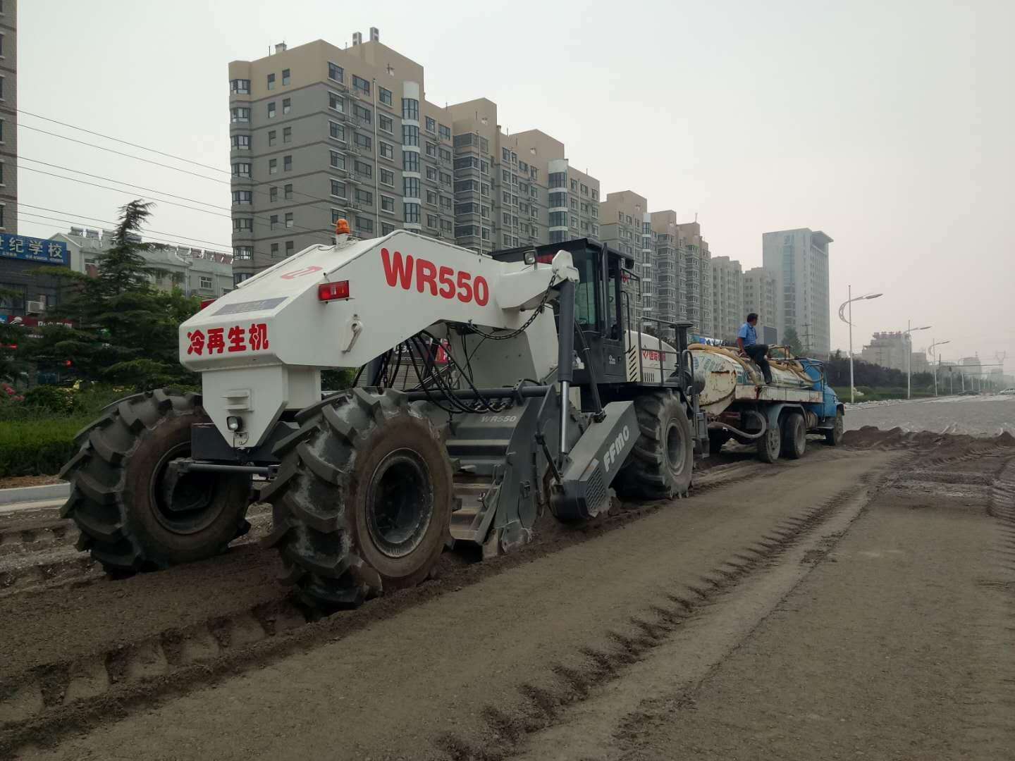 冷再生機(jī)水穩(wěn)層施工要注意什么？